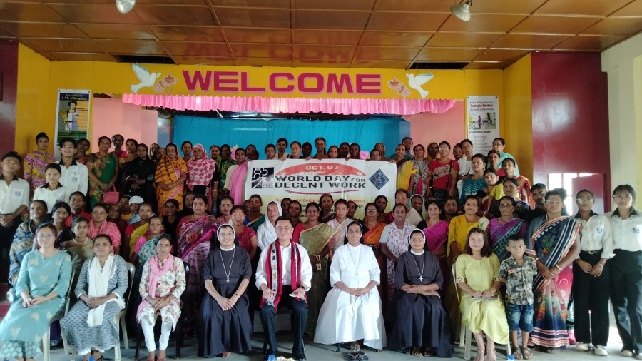Participants with others during the observance of World Day for Decent Work held in Assisi auditorium, Dimapur on October 7. (Photo Courtesy: ACID)